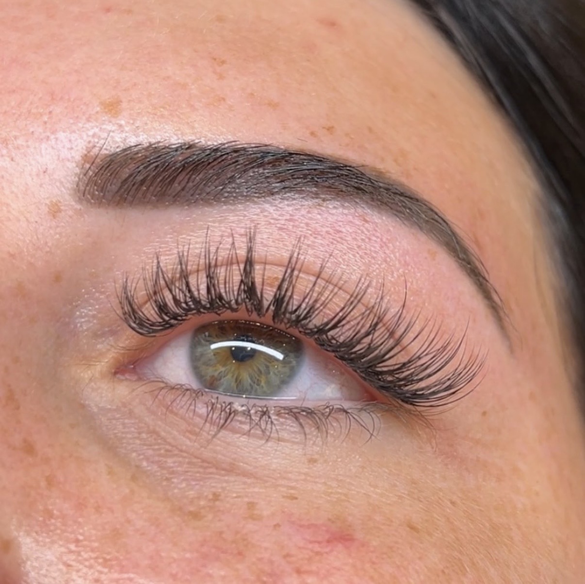 Hybrid Lashes